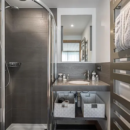 De Luxe Avec Piscine Et A - Fr-1-568-6 Chalet